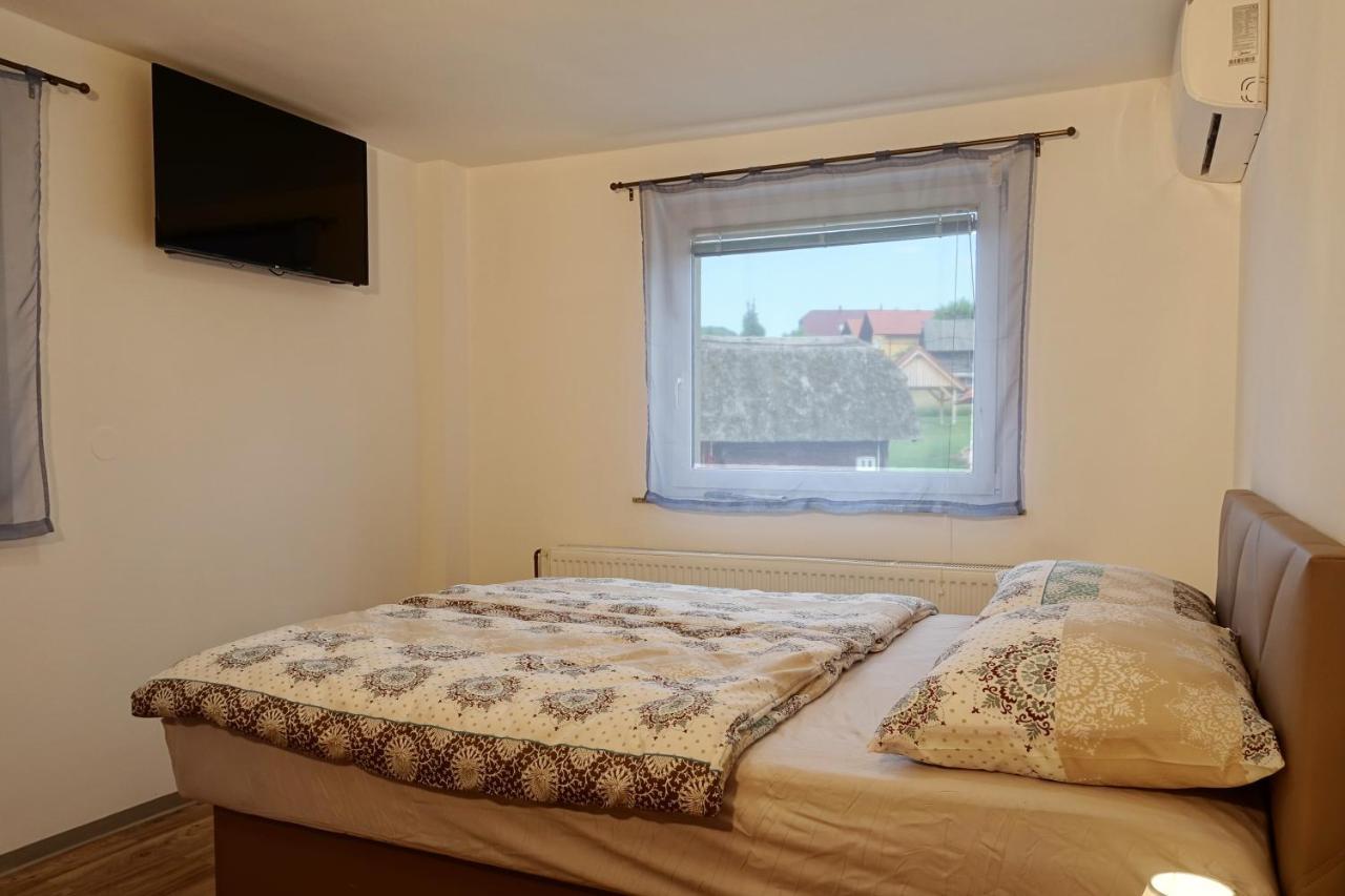 Apartments Laura Farm Stay พอดเชเทอร์เทค ภายนอก รูปภาพ