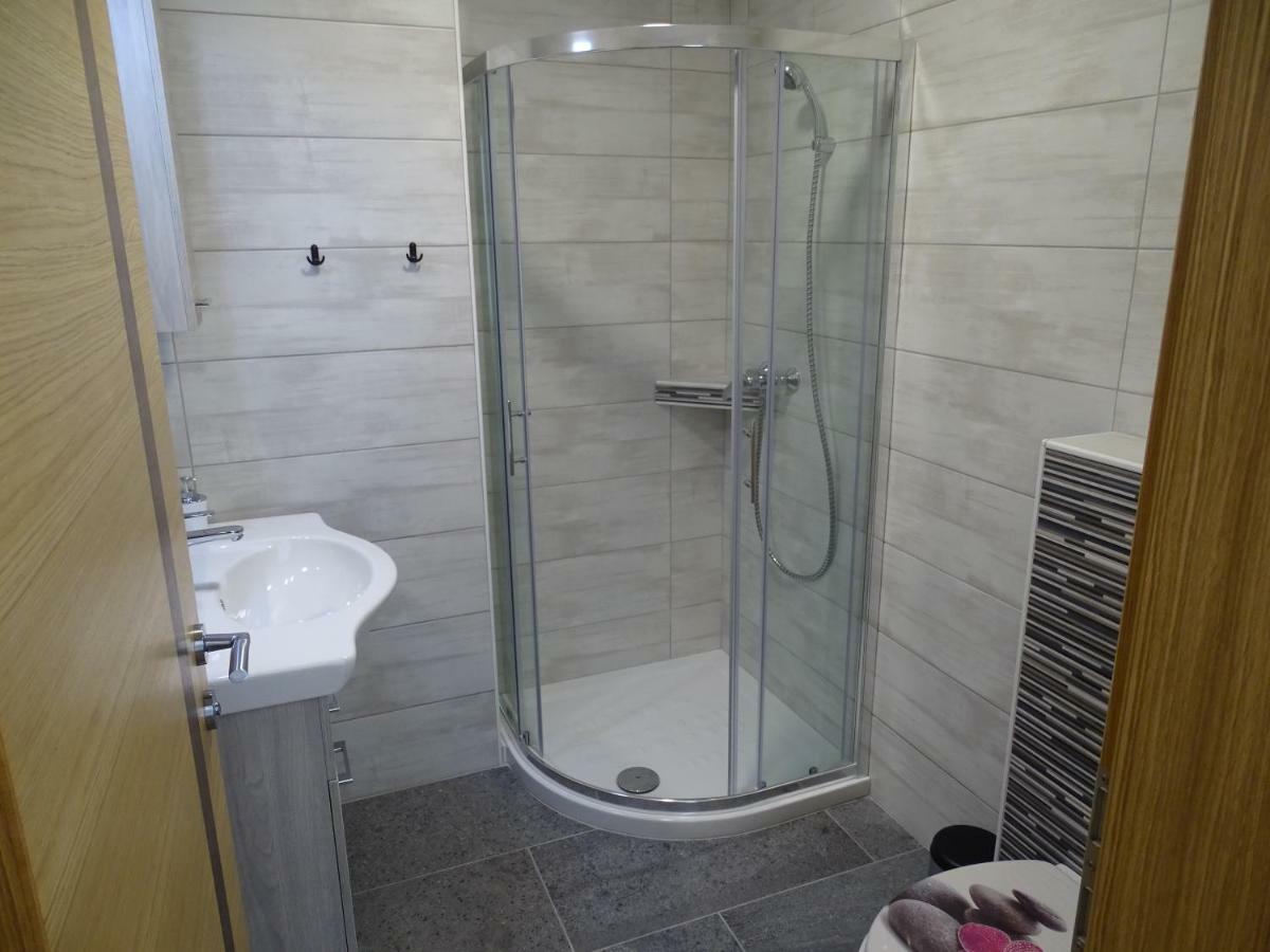 Apartments Laura Farm Stay พอดเชเทอร์เทค ภายนอก รูปภาพ